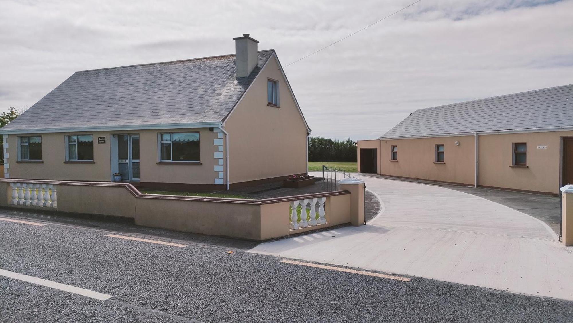 Danubio Guest Accommodation Doonbeg Exterior foto